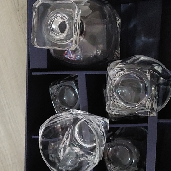 8 PCE decanter set - Picture 2 of 2